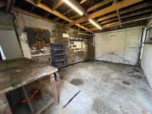 Photo 14- click for photo gallery